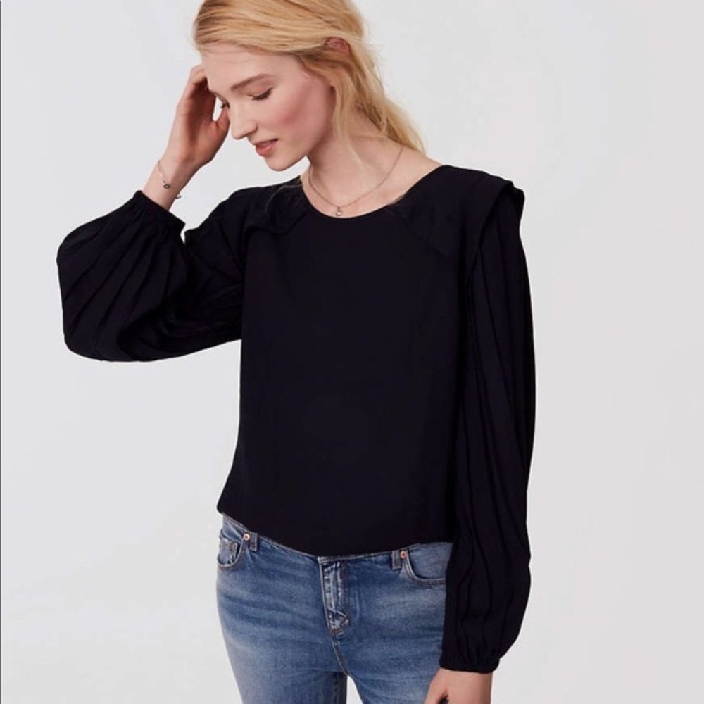 LOFT Navy Blue pleated long balloon sleeve top Sz S